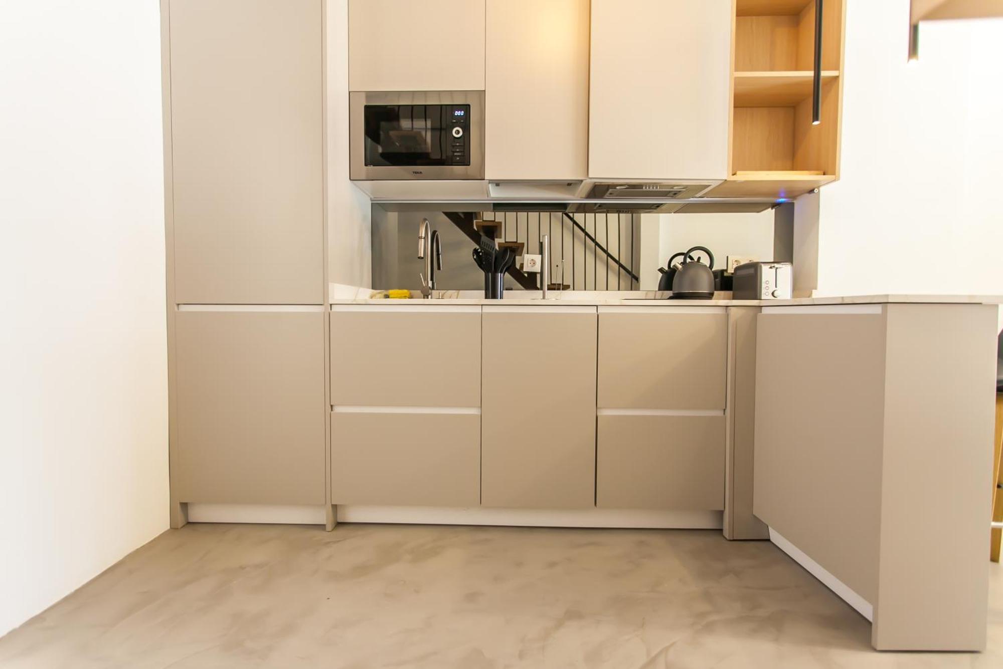 Guernica Luxury Duplex - Location, Light, And Art Apartment Madrid Bagian luar foto